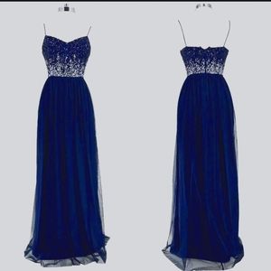 NwT Adrianna Pappel Sequined Tulle Gown